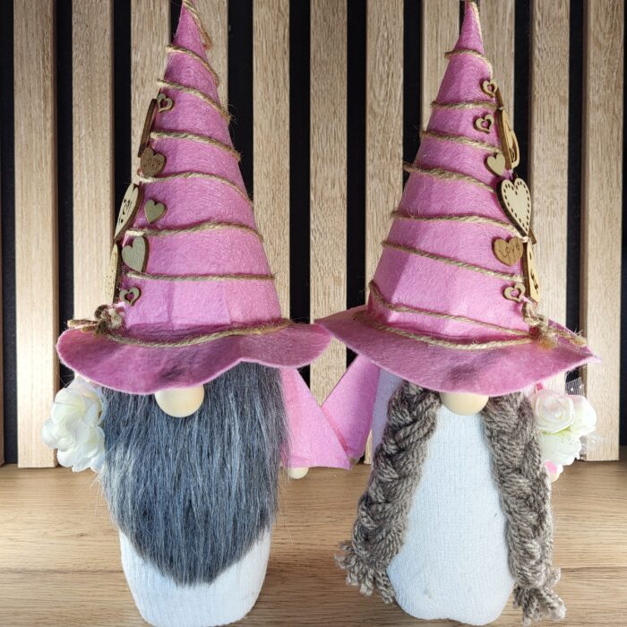 Couple de grands gnomes