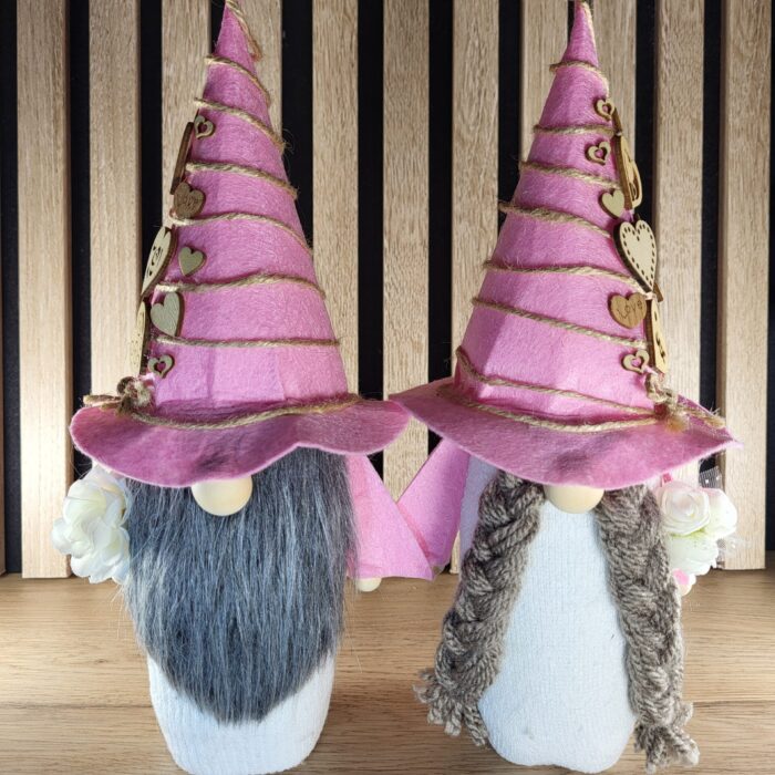 Couple de grands gnomes