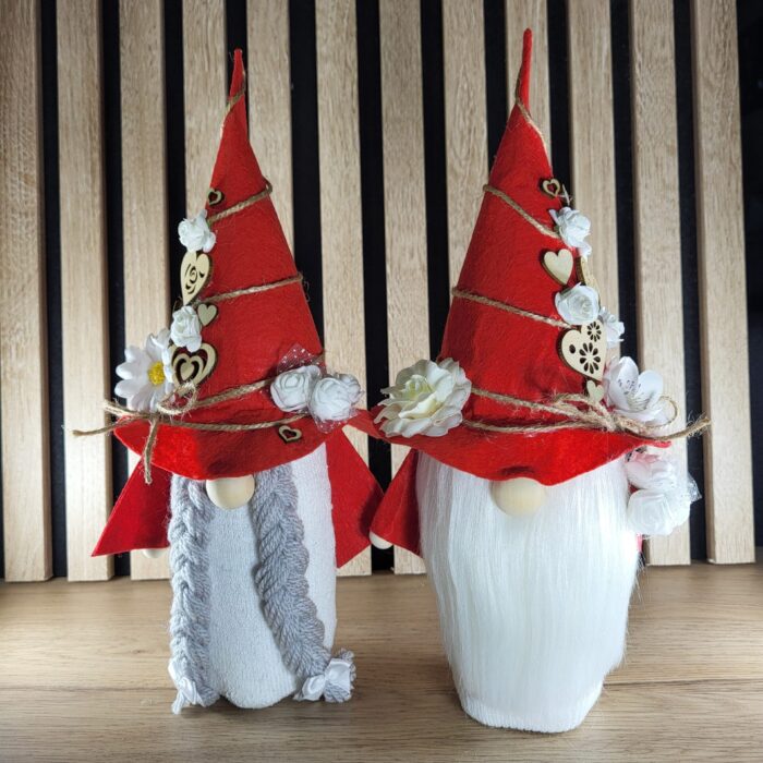 Couple de grands gnomes